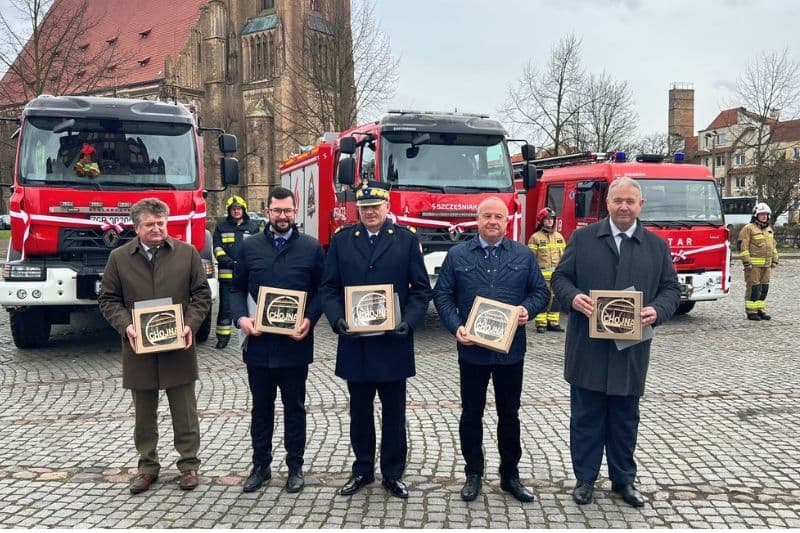 OSP w Chojnie i Czachowie z nowymi wozami gaśniczymi