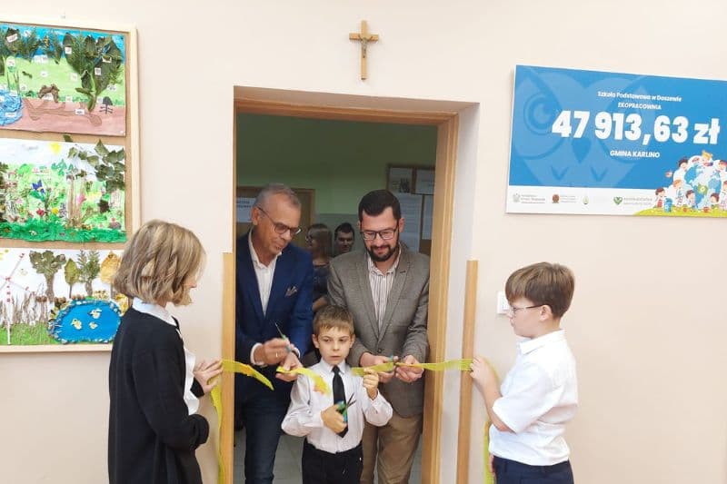 Interaktywna tablica i nowoczesne pomoce w Ekopracowni w SP w Daszewie