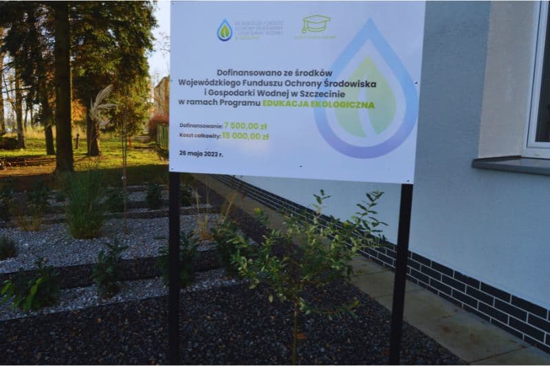 ZS Nr 2 CKU w Pyrzycach zyskało ekologiczny parking