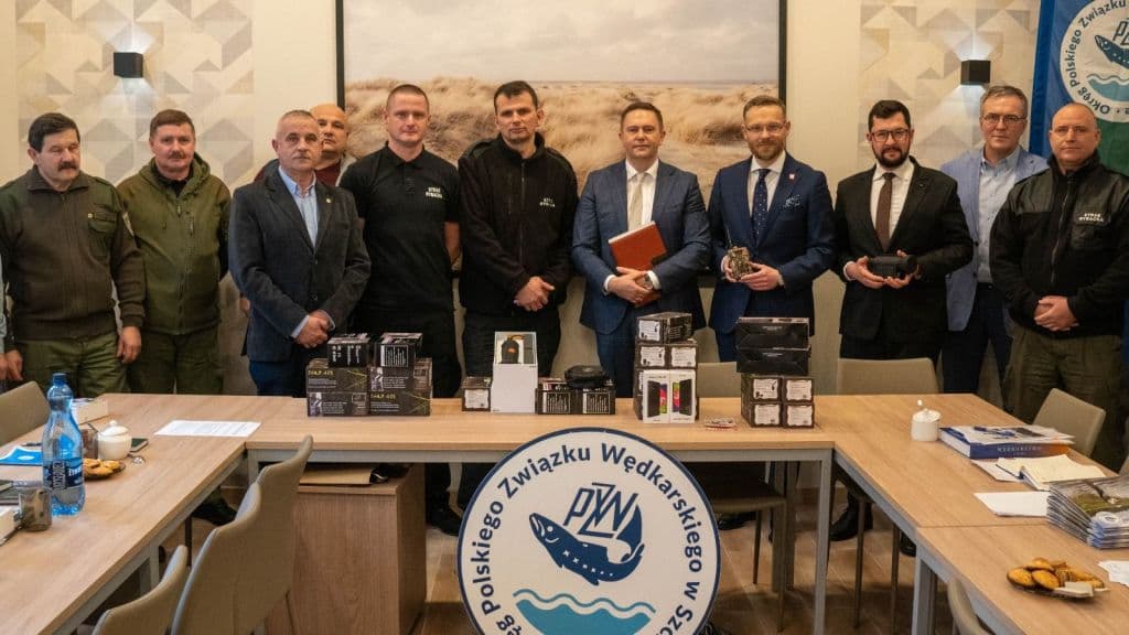 Społeczna Straż Rybacka z nowym sprzętem