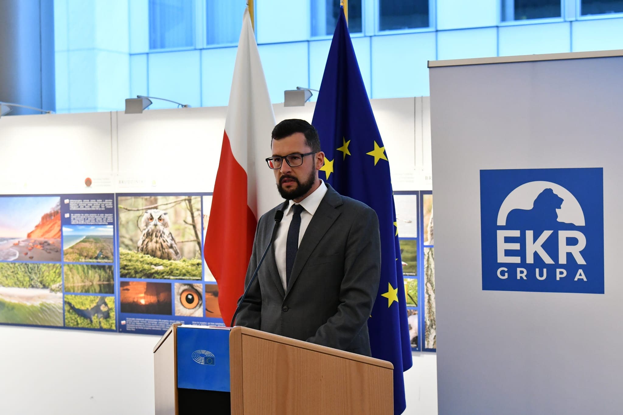 Wystawa „Troska o środowisko naturalne Pomorza Zachodniego. 3️0 lat aktywności Wojewódzkiego Funduszu Ochrony Środowiska i Gospodarki Wodnej w Szczecinie” w Parlamencie Europejskim.